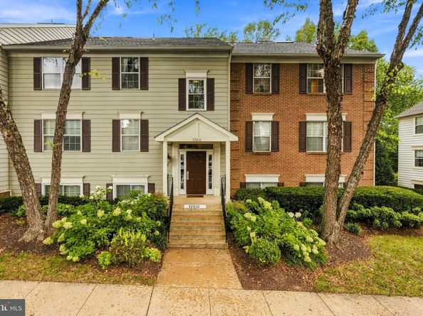 12010 Golf Ridge Court 302, Fairfax VA 22033