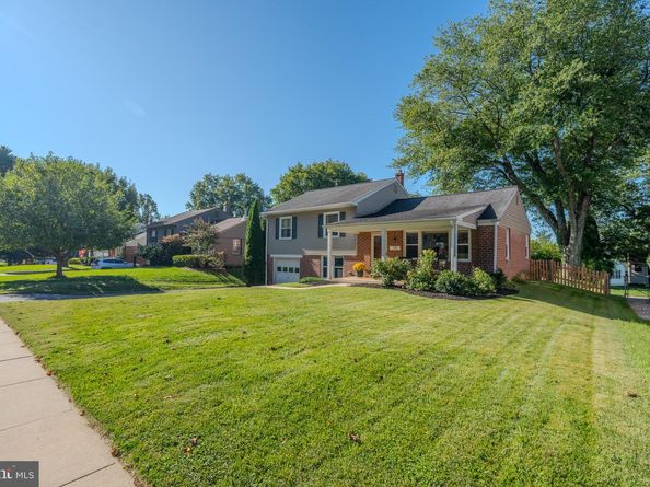 720 Wisteria Drive, Newtown Square PA 19073