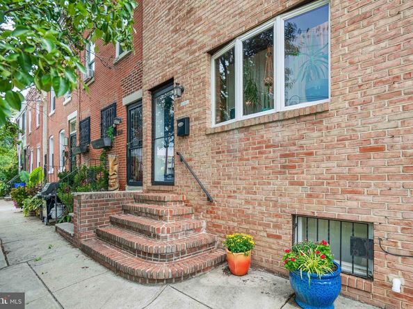 1161 S Juniper Street, Philadelphia PA 19147