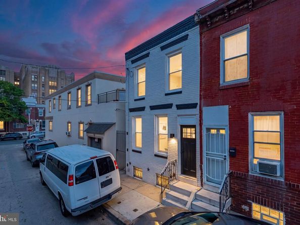 2001 S Mildred Street, Philadelphia PA 19148
