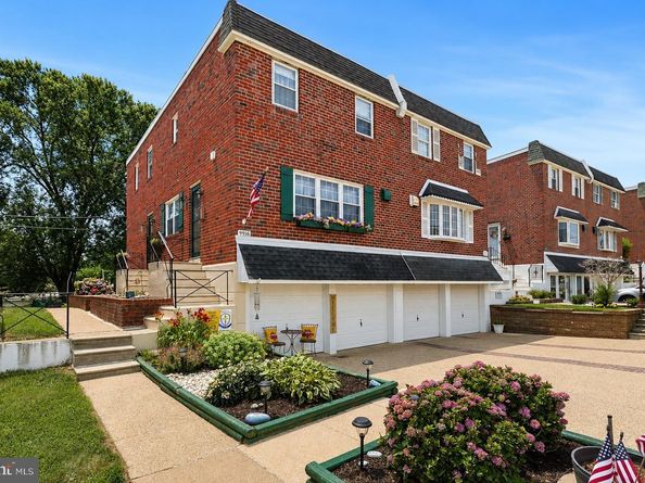 9916 S Canterbury Road, Philadelphia PA 19114