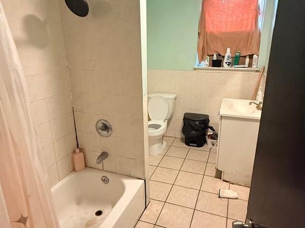 1314 S 6TH, Philadelphia PA 19147