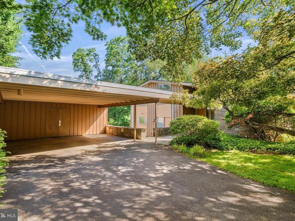 129 Locust Grove Road, Bryn Mawr PA 19010