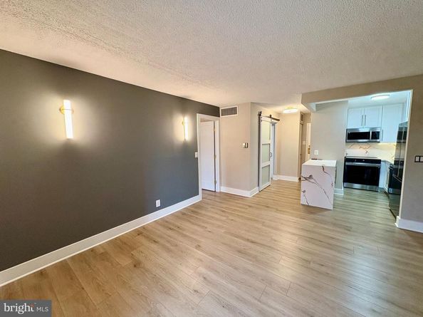 6800 Fleetwood Road 208, Mclean VA 22101