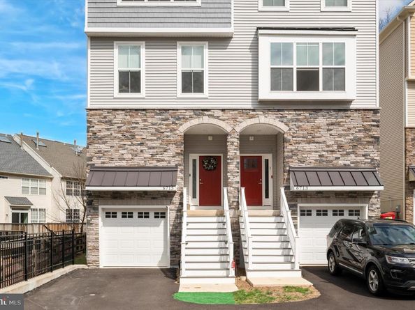 6715 Cinnaminson Court, Philadelphia PA 19128