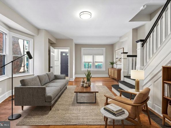 909 Lindley Avenue, Philadelphia PA 19141
