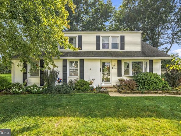 1260 Beverly Road, Warminster PA 18974