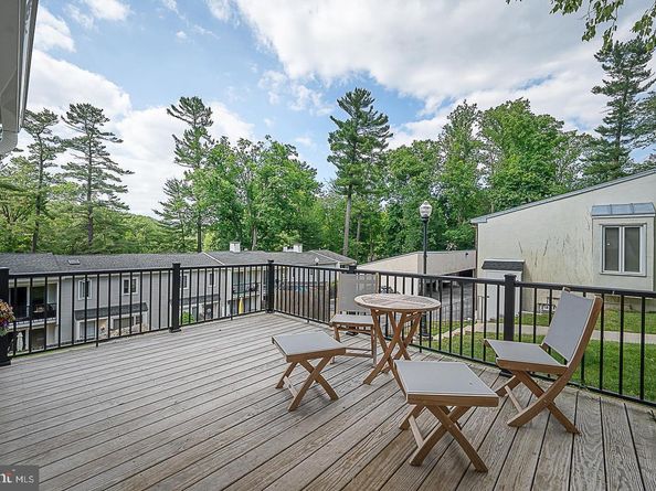 209 E Chelsea Circle, Newtown Square PA 19073