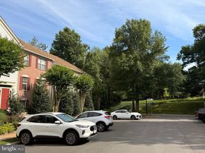12101 Greenwood Court 301, Fairfax VA 22033