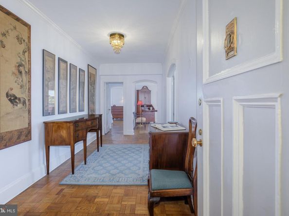4000 Cathedral Avenue NW 804B, Washington DC 20016