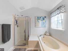 11 Gunning Lane, Langhorne PA 19047