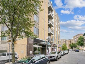2550 17TH Street NW 403, Washington DC 20009