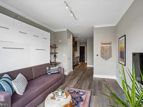 2550 17TH Street NW 403, Washington DC 20009