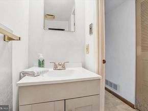 3218 Leeland Drive, Bensalem PA 19020