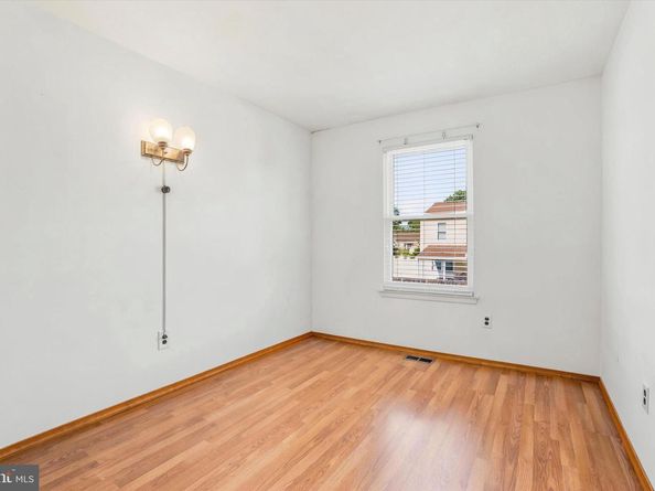3218 Leeland Drive, Bensalem PA 19020