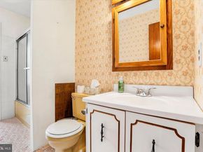 3218 Leeland Drive, Bensalem PA 19020