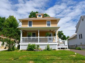 25 Center Avenue, Willow Grove PA 19090