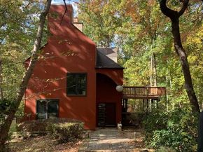 10817 Cross School Road, Reston VA 20191