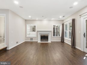 7522 Chrisland Cove, Falls Church VA 22042