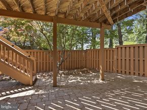 7522 Chrisland Cove, Falls Church VA 22042