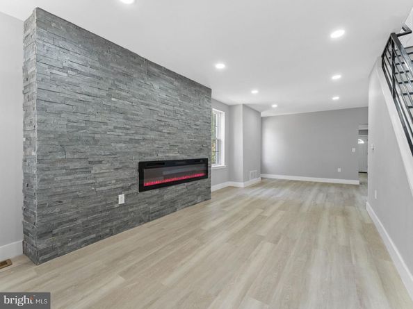 121 N 6TH Street, Darby PA 19023