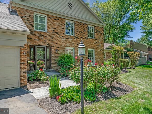 1301 Stone Meadow Way, Vienna VA 22182