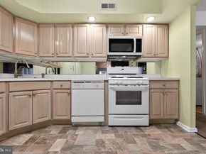 2015 Welsh Road D53, Philadelphia PA 19115