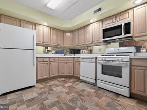 2015 Welsh Road D53, Philadelphia PA 19115