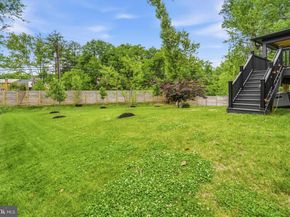 909 Myers Circle SW, Vienna VA 22180