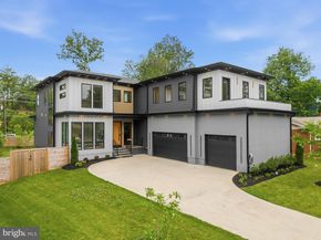 909 Myers Circle SW, Vienna VA 22180