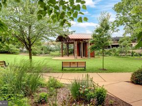 909 Myers Circle SW, Vienna VA 22180