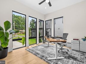 909 Myers Circle SW, Vienna VA 22180