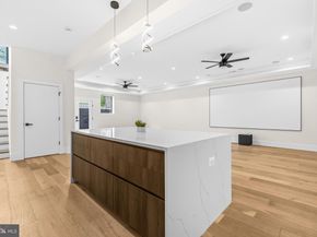 909 Myers Circle SW, Vienna VA 22180