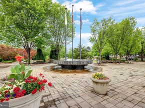 909 Myers Circle SW, Vienna VA 22180