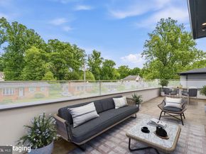 909 Myers Circle SW, Vienna VA 22180