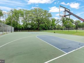 909 Myers Circle SW, Vienna VA 22180