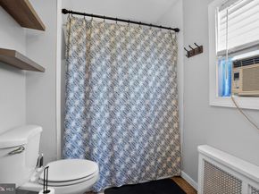 945 Daly Street, Philadelphia PA 19148