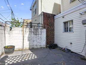 945 Daly Street, Philadelphia PA 19148