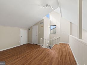 9551 James Street 15B, Philadelphia PA 19114
