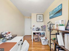 319 Stratford Road, Glenolden PA 19036