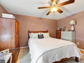 319 Stratford Road, Glenolden PA 19036