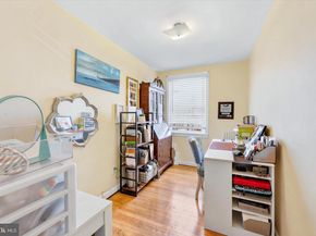 319 Stratford Road, Glenolden PA 19036