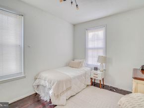 320 Hermitage Street, Philadelphia PA 19128