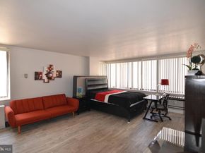 522 21st Street NW 312, Washington DC 20006