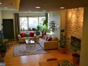907 N 5TH Street, Philadelphia PA 19123