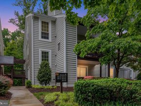 10110 Oakton Terrace Road 10110, Oakton VA 22124
