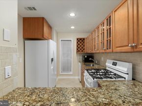 10110 Oakton Terrace Road 10110, Oakton VA 22124