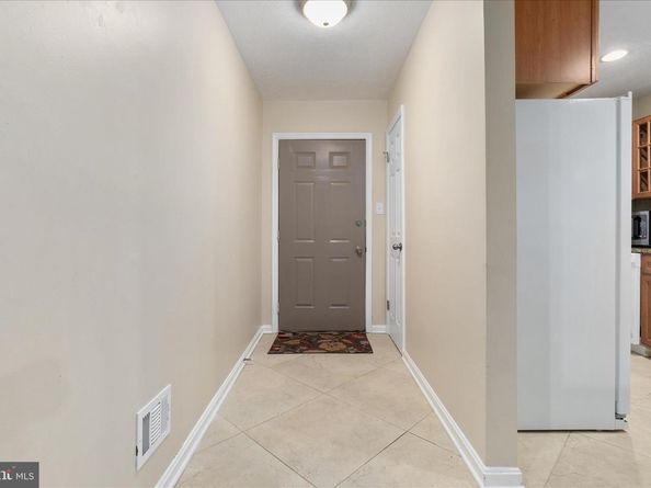 10110 Oakton Terrace Road 10110, Oakton VA 22124