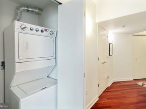 2101 Market Street 3507, Philadelphia PA 19103