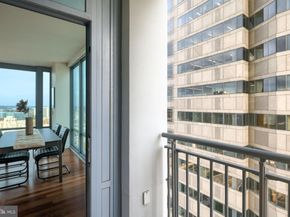 2101 Market Street 3507, Philadelphia PA 19103